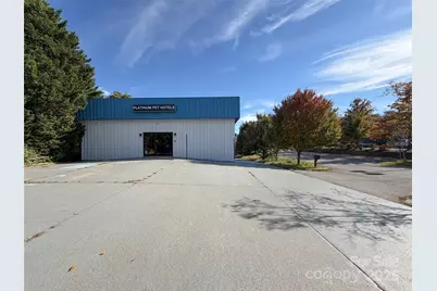 900 W Chapel Road, Asheville, NC 28803 - Photo 11