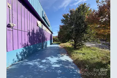 900 W Chapel Road, Asheville, NC 28803 - Photo 7