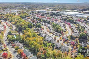 10438 Tintinhull Dr, Fort Mill, SC 29707 - Photo 29