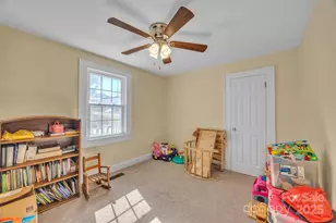 227 W 27th St, Newton, NC 28658 - Photo 19