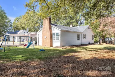 227 W 27th Street, Newton, NC 28658 - Photo 3