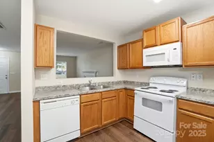 1825 Remick Ct, Charlotte, NC 28214 - Photo 11