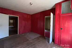 318 S 6th St, Lockhart, SC 29364 - Photo 7