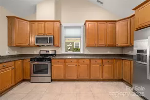 22 Craftsman View Dr, Asheville, NC 28804 - Photo 13