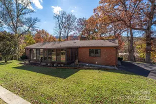 108 Hill St, Black Mountain, NC 28711 - Photo 33