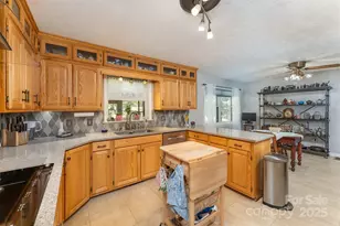 108 Hill St, Black Mountain, NC 28711 - Photo 13