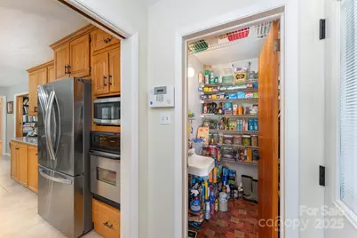 108 Hill Street, Black Mountain, NC 28711 - Photo 15