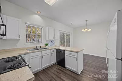 9201 Rotherham Lane, Charlotte, NC 28216 - Photo 13