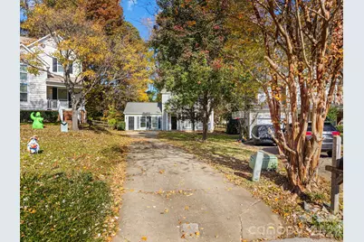 9201 Rotherham Lane, Charlotte, NC 28216 - Photo 35