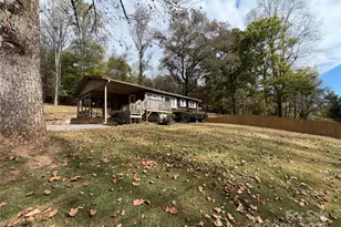 14 Lake View Dr N, Marion, NC 28752 - Photo 5