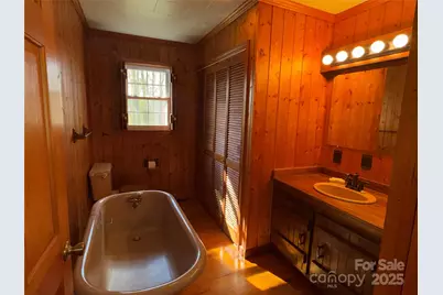 14 Lake View Drive N, Marion, NC 28752 - Photo 15