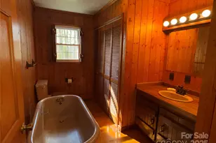 14 Lake View Dr N, Marion, NC 28752 - Photo 15