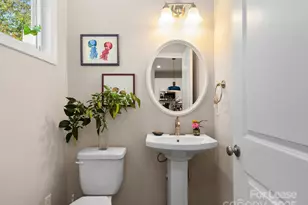 128 Houston St, Asheville, NC 28801 - Photo 17