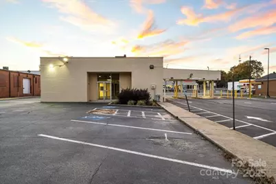 704 N Cannon Boulevard, Kannapolis, NC 28083 - Photo 3