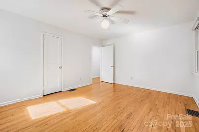 209 Governors View Road, Asheville, NC 28805 - Photo 13