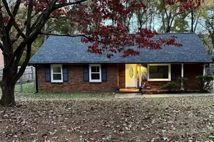 10517 Starwood Dr, Charlotte, NC 28215 - Photo 1