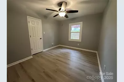 10517 Starwood Drive, Charlotte, NC 28215 - Photo 21