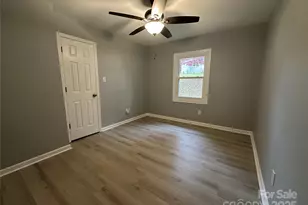 10517 Starwood Dr, Charlotte, NC 28215 - Photo 21