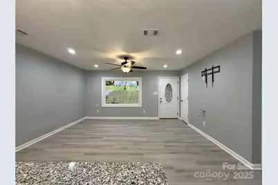 10517 Starwood Drive, Charlotte, NC 28215 - Photo 11