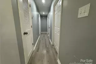 10517 Starwood Dr, Charlotte, NC 28215 - Photo 17