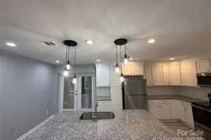 10517 Starwood Dr, Charlotte, NC 28215 - Photo 7