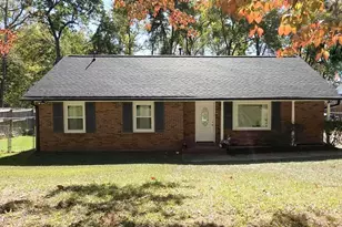 10517 Starwood Dr, Charlotte, NC 28215 - Photo 3