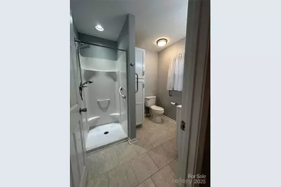 10517 Starwood Drive, Charlotte, NC 28215 - Photo 31