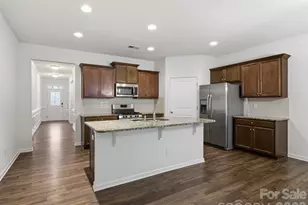 2212 Apple Glen Ln, Charlotte, NC 28269 - Photo 3