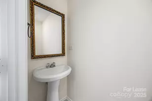 4102 Rosefield Ct, Charlotte, NC 28215 - Photo 7