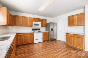 4102 Rosefield Ct, Charlotte, NC 28215 - Photo 13