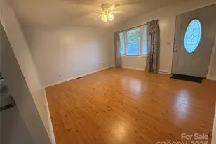 5601 Howard Gap Rd, Flat Rock, NC 28731 - Photo 7