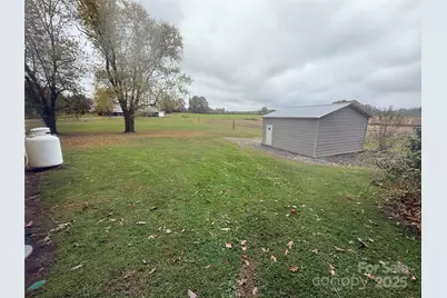 5601 Howard Gap Road, Flat Rock, NC 28731 - Photo 3