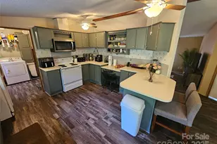 5062 Taylor Farm Rd, Lenoir, NC 28645 - Photo 7