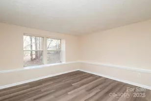 9500 Shannon Green Dr, Charlotte, NC 28213 - Photo 9