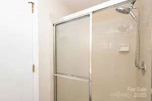 9500 Shannon Green Dr, Charlotte, NC 28213 - Photo 11