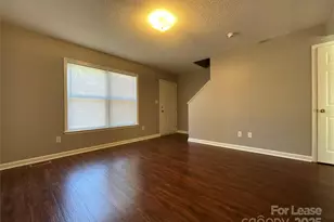 206 W 15th St, Newton, NC 28658 - Photo 3