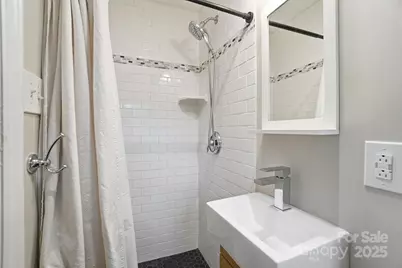 3027 Telford Place, Charlotte, NC 28205 - Photo 17