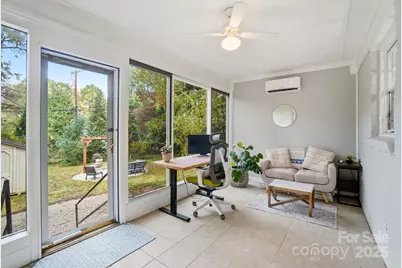 3027 Telford Place, Charlotte, NC 28205 - Photo 13