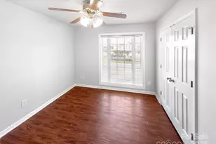 912 Carole Summey Dr, Dallas, NC 28034 - Photo 15