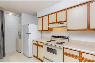 1021 Churchill Downs Court #G, Charlotte, NC 28211 - Photo 11