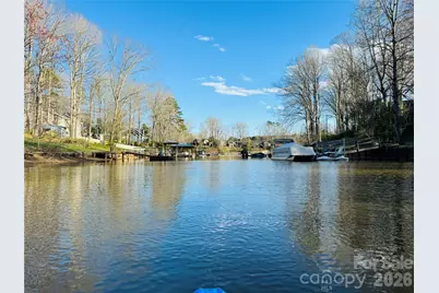 6923 Wateredge Drive, Sherrills Ford, NC 28673 - Photo 29