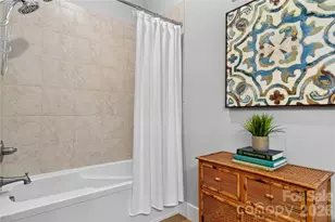 6923 Wateredge Dr, Sherrills Ford, NC 28673 - Photo 13