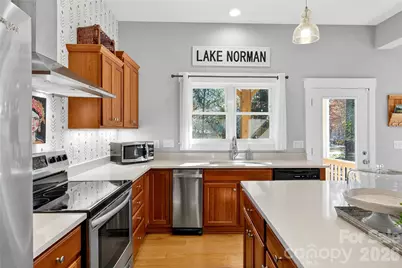 6923 Wateredge Drive, Sherrills Ford, NC 28673 - Photo 9