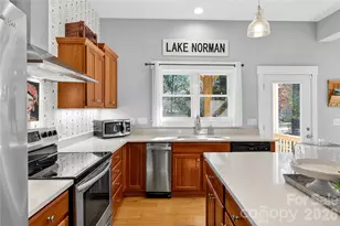 6923 Wateredge Dr, Sherrills Ford, NC 28673 - Photo 9