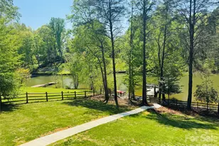 6923 Wateredge Dr, Sherrills Ford, NC 28673 - Photo 3