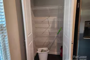 1229 Queen Lyon Ct, Charlotte, NC 28205 - Photo 23