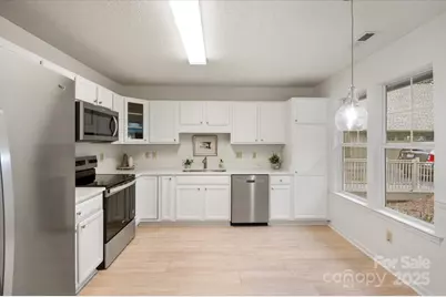 102 Fox Den Court, Hendersonville, NC 28792 - Photo 7