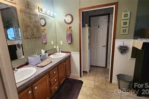 141 Hungry Creek Rd, Canton, NC 28716 - Photo 23