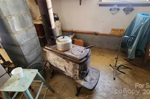 141 Hungry Creek Rd, Canton, NC 28716 - Photo 37