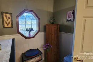 141 Hungry Creek Rd, Canton, NC 28716 - Photo 17